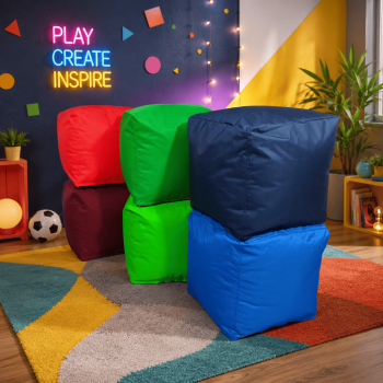 Безкаркасний пуф кубічної форми розміром 45×45×45 см